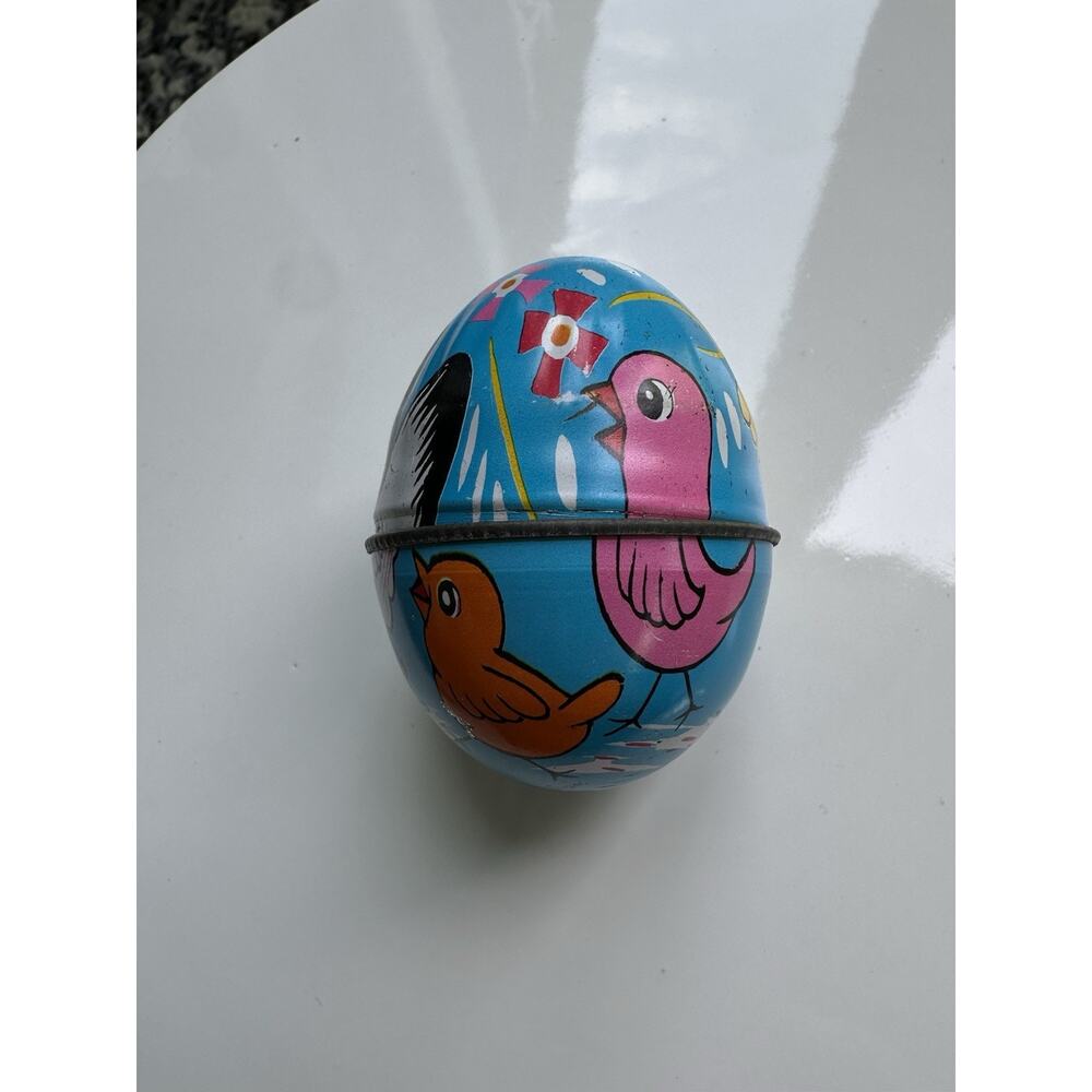 Vintage R. L. Alberts & Son 60s Blue Tin Egg With Hen & Chicks Made In Hong Kong